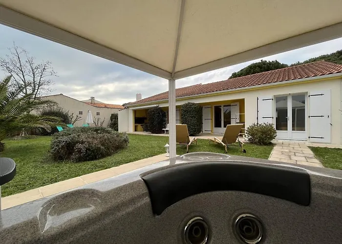 Grande Maison Familiale Calme, 5 Pieces, 10 Couchages, & Jardin, Le - Fr-1-246a-153 * Grand-Village-Plage