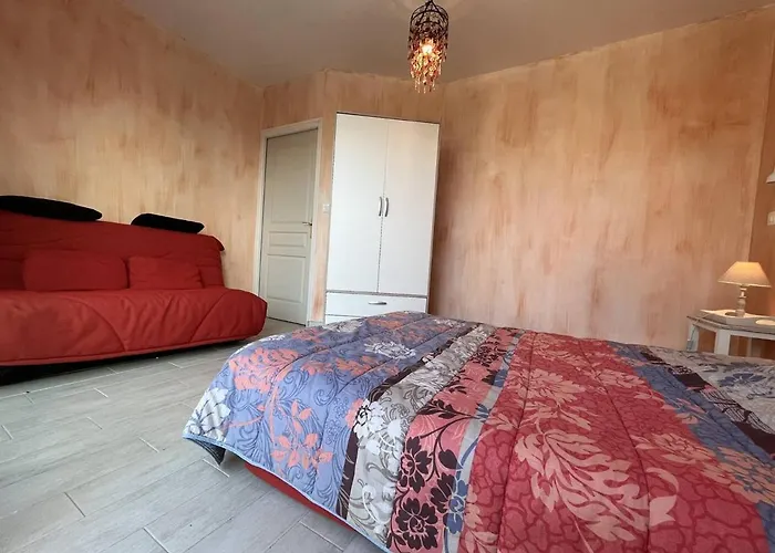 Grande Maison Familiale Calme, 5 Pieces, 10 Couchages, & Jardin, Le - Fr-1-246a-153