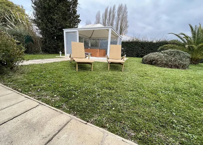 Ferienhaus Grande Maison Familiale Calme, 5 Pieces, 10 Couchages, & Jardin, Le - Fr-1-246a-153